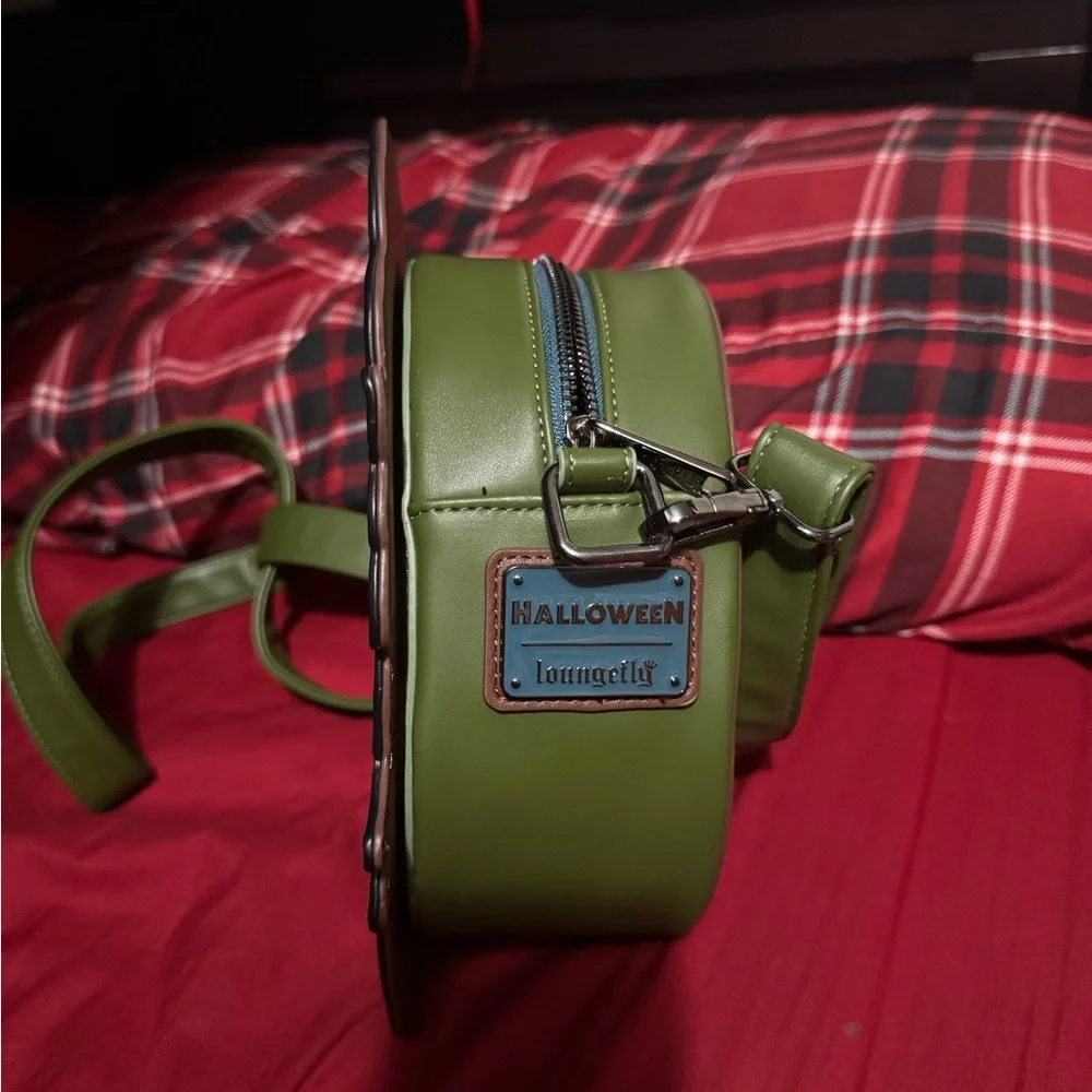 Michael Myers Loungefly Bag - Picture 2 of 3